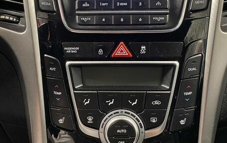 Hyundai i30 II рестайлинг, 2013 год, 650 000 рублей, 7 фотография
