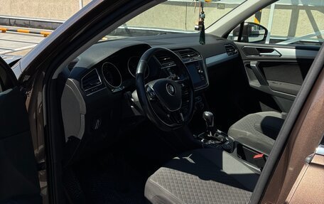 Volkswagen Tiguan II, 2017 год, 2 499 000 рублей, 7 фотография