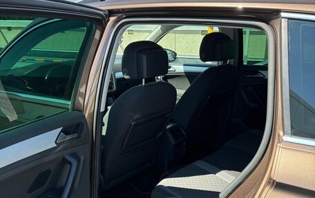 Volkswagen Tiguan II, 2017 год, 2 499 000 рублей, 13 фотография