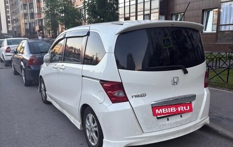 Honda Freed I, 2008 год, 900 000 рублей, 4 фотография
