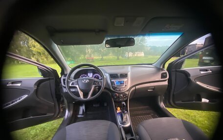 Hyundai Solaris II рестайлинг, 2016 год, 1 100 000 рублей, 3 фотография