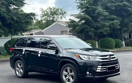 Toyota Highlander III, 2021 год, 2 150 000 рублей, 4 фотография