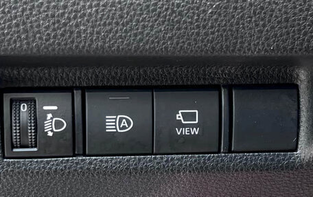 Toyota RAV4, 2022 год, 2 740 900 рублей, 11 фотография