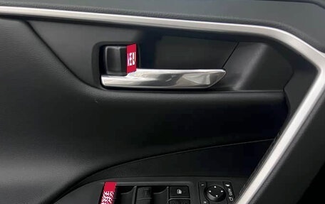 Toyota RAV4, 2022 год, 2 740 900 рублей, 14 фотография