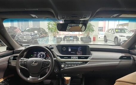 Lexus ES VII, 2021 год, 3 400 000 рублей, 10 фотография