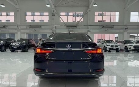Lexus ES VII, 2021 год, 3 400 000 рублей, 4 фотография