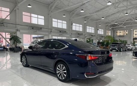 Lexus ES VII, 2021 год, 3 400 000 рублей, 5 фотография