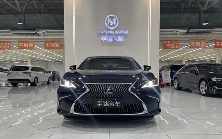 Lexus ES VII, 2021 год, 3 400 000 рублей, 24 фотография