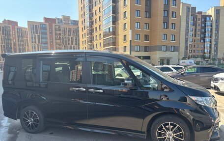 Honda Stepwgn IV, 2016 год, 2 200 000 рублей, 2 фотография
