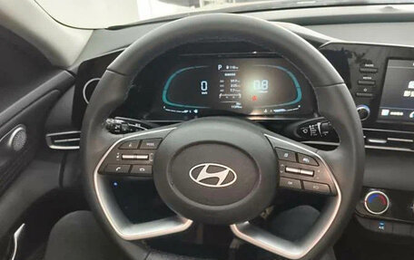 Hyundai Elantra, 2023 год, 1 420 325 рублей, 11 фотография