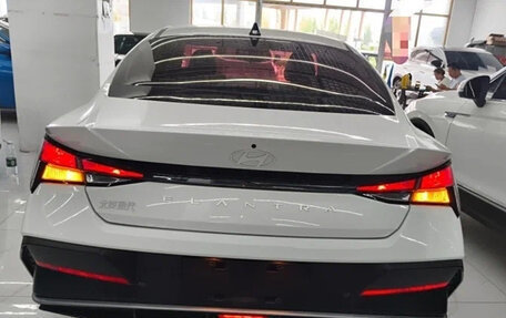 Hyundai Elantra, 2023 год, 1 420 325 рублей, 6 фотография