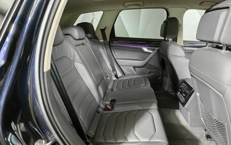 Volkswagen Touareg III, 2018 год, 5 800 000 рублей, 13 фотография