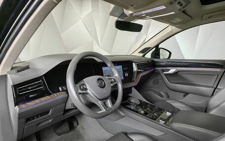 Volkswagen Touareg III, 2018 год, 5 800 000 рублей, 15 фотография