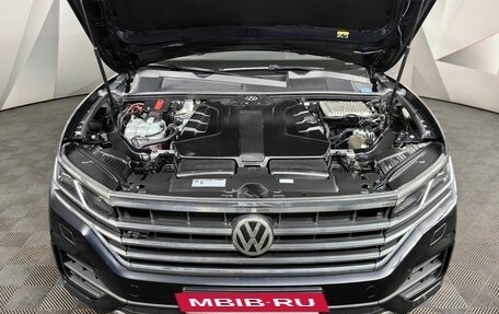 Volkswagen Touareg III, 2018 год, 5 800 000 рублей, 18 фотография