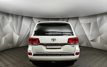 Toyota Land Cruiser 200, 2021 год, 7 899 000 рублей, 8 фотография