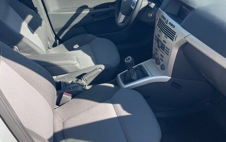 Opel Astra H, 2008 год, 560 000 рублей, 9 фотография