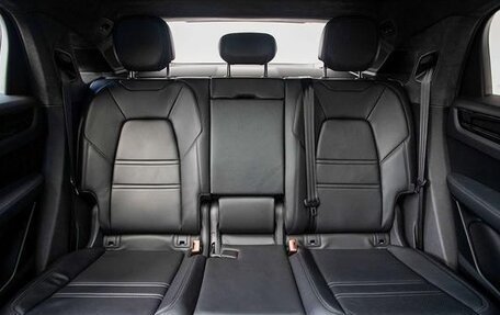 Porsche Cayenne III, 2022 год, 7 800 010 рублей, 15 фотография