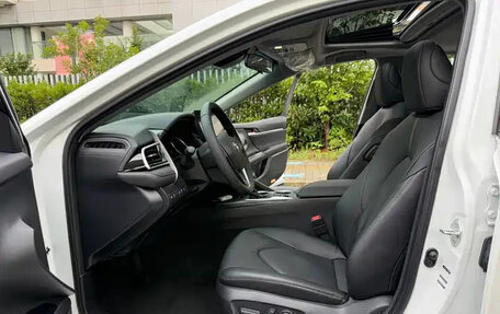 Toyota Camry, 2022 год, 12 фотография