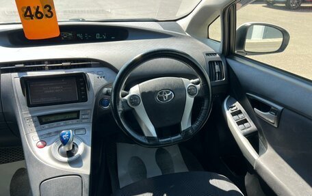 Toyota Prius, 2014 год, 1 279 000 рублей, 15 фотография