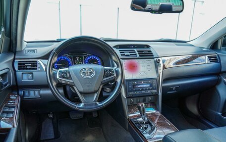 Toyota Camry, 2015 год, 2 320 000 рублей, 6 фотография