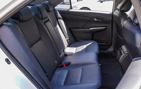 Toyota Camry, 2015 год, 2 320 000 рублей, 7 фотография