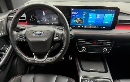 Ford Edge II рестайлинг, 2022 год, 2 289 123 рублей, 9 фотография