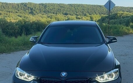 BMW 3 серия, 2013 год, 1 400 000 рублей, 1 фотография