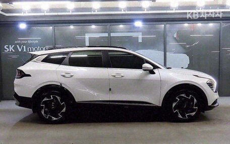 KIA Sportage IV рестайлинг, 2022 год, 1 695 000 рублей, 3 фотография