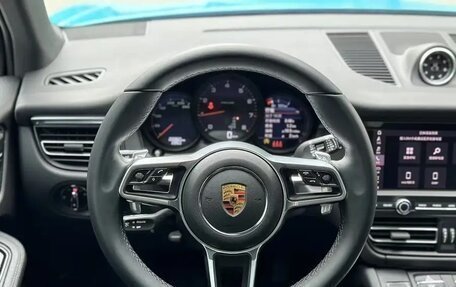Porsche Macan I рестайлинг, 2022 год, 5 090 000 рублей, 4 фотография