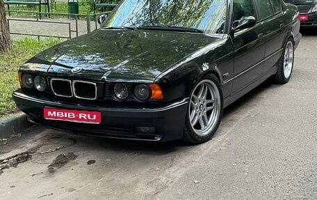 BMW 5 серия, 1993 год, 2 800 000 рублей, 1 фотография