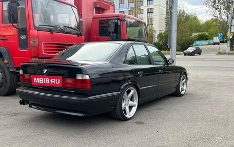 BMW 5 серия, 1993 год, 2 800 000 рублей, 2 фотография