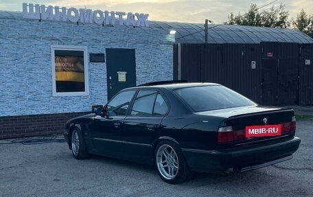 BMW 5 серия, 1993 год, 2 800 000 рублей, 4 фотография
