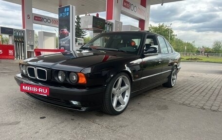 BMW 5 серия, 1993 год, 2 800 000 рублей, 3 фотография