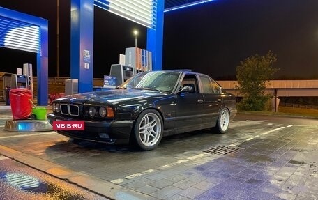 BMW 5 серия, 1993 год, 2 800 000 рублей, 6 фотография