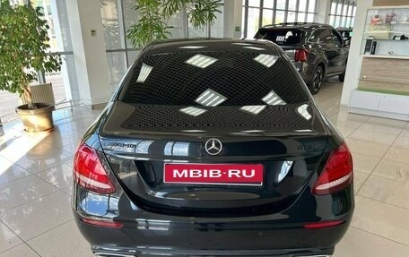 Mercedes-Benz E-Класс, 2017 год, 2 500 000 рублей, 5 фотография