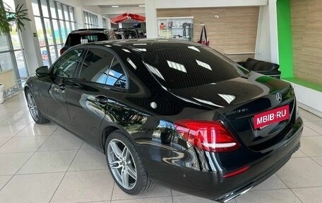 Mercedes-Benz E-Класс, 2017 год, 2 500 000 рублей, 6 фотография