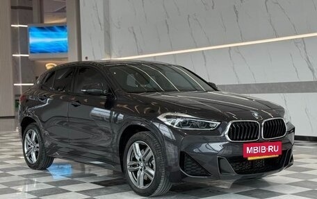 BMW X2, 2022 год, 1 800 000 рублей, 3 фотография
