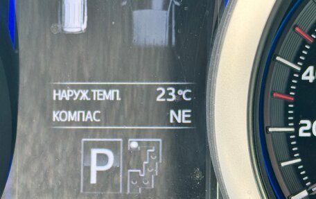 Toyota Land Cruiser Prado 150 рестайлинг 2, 2015 год, 4 100 000 рублей, 3 фотография