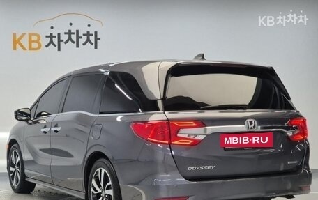 Honda Odyssey IV, 2020 год, 2 400 000 рублей, 2 фотография
