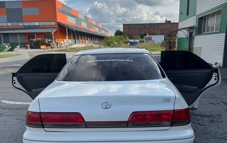 Toyota Mark II VIII (X100), 2000 год, 625 000 рублей, 2 фотография