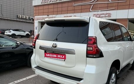 Toyota Land Cruiser Prado 150 рестайлинг 2, 2019 год, 5 400 000 рублей, 5 фотография