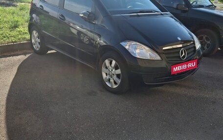 Mercedes-Benz A-Класс, 2012 год, 600 000 рублей, 3 фотография