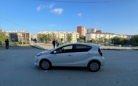Toyota Aqua I, 2017 год, 1 050 000 рублей, 9 фотография