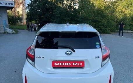 Toyota Aqua I, 2017 год, 1 050 000 рублей, 8 фотография