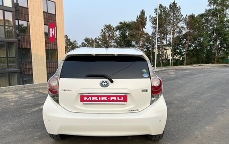 Toyota Aqua I, 2012 год, 720 000 рублей, 4 фотография