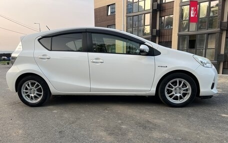 Toyota Aqua I, 2012 год, 720 000 рублей, 7 фотография