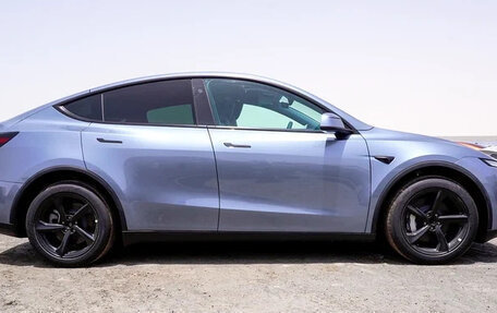 Tesla Model Y I, 2025 год, 5 592 000 рублей, 15 фотография