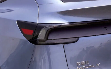 Tesla Model Y I, 2025 год, 5 592 000 рублей, 16 фотография