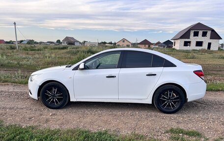 Chevrolet Cruze II, 2011 год, 550 000 рублей, 3 фотография