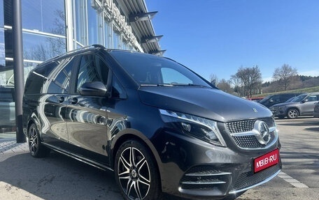 Mercedes-Benz V-Класс, 2022 год, 5 840 000 рублей, 1 фотография